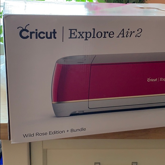 Cricut Explore Air 2- Wild Rose bundle - Picture 2 of 6
